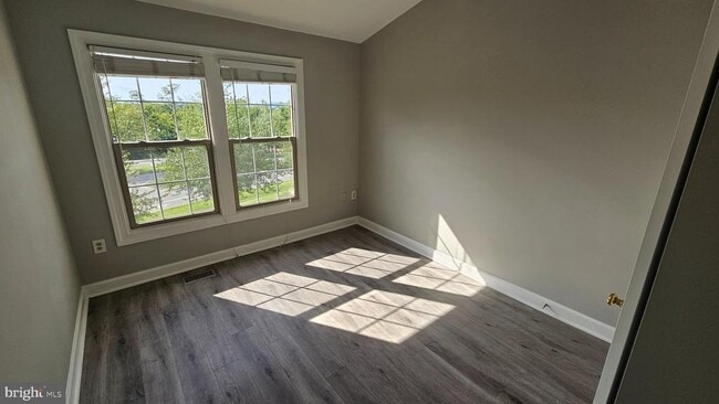 Building Photo - 6089 Flagstone Ct