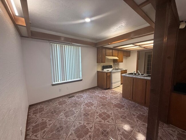 Building Photo - 7407 Kings Manor Ct