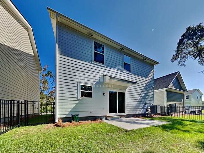 Building Photo - 1617 Lamplighter Ln