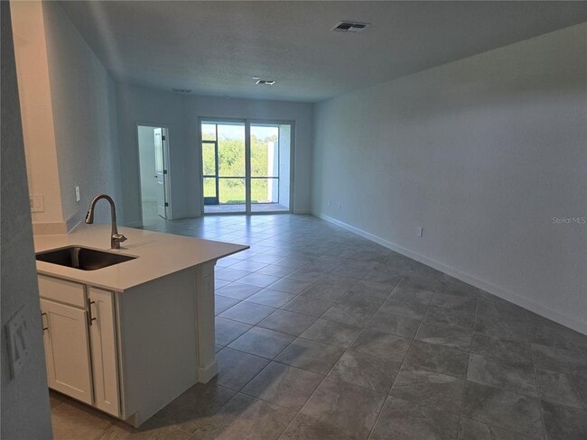 Building Photo - 8469 Shr Lk Dr