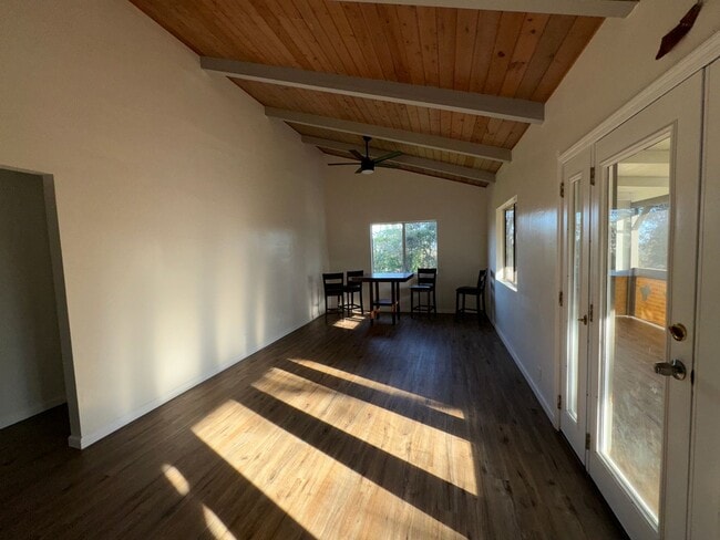 Building Photo - Oceanview Home