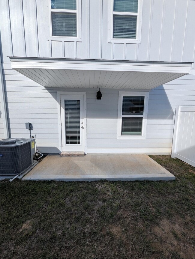 Building Photo - 5723 Sandy Walk St