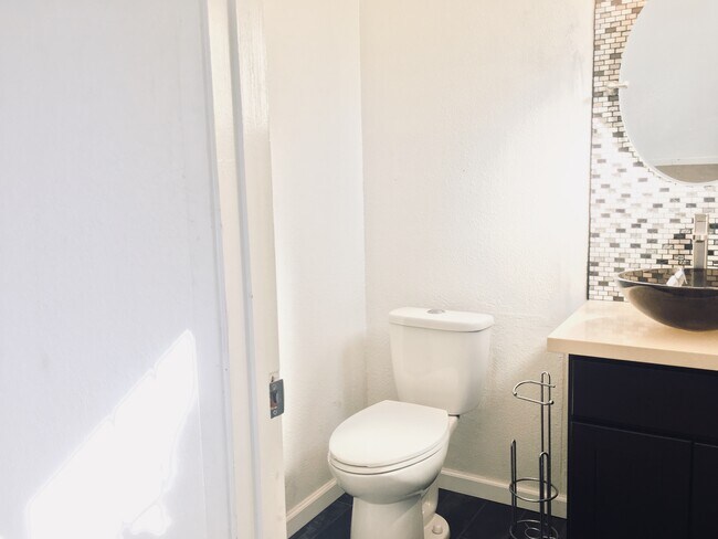 Building Photo - 1111 Central Ave