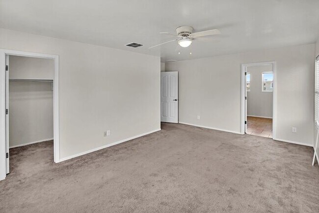 Building Photo - Spacious Sanctuary in Sahuarita: Modern Living Meets Outdoor Comfort