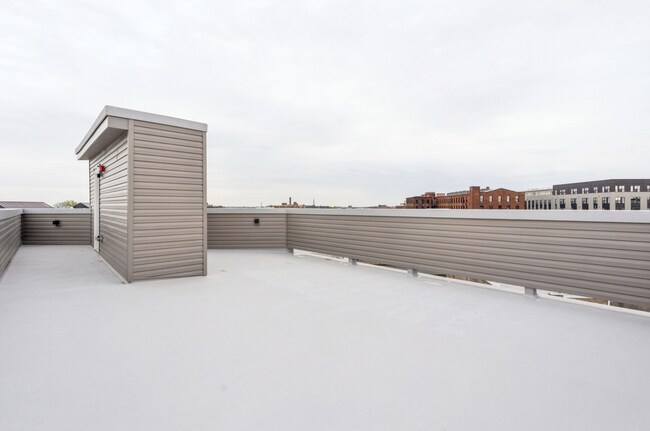 Building Photo - 136-40 E Cumberland St