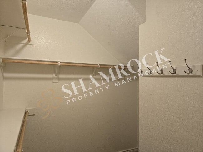 Building Photo - 826 Chambers Creek Cir