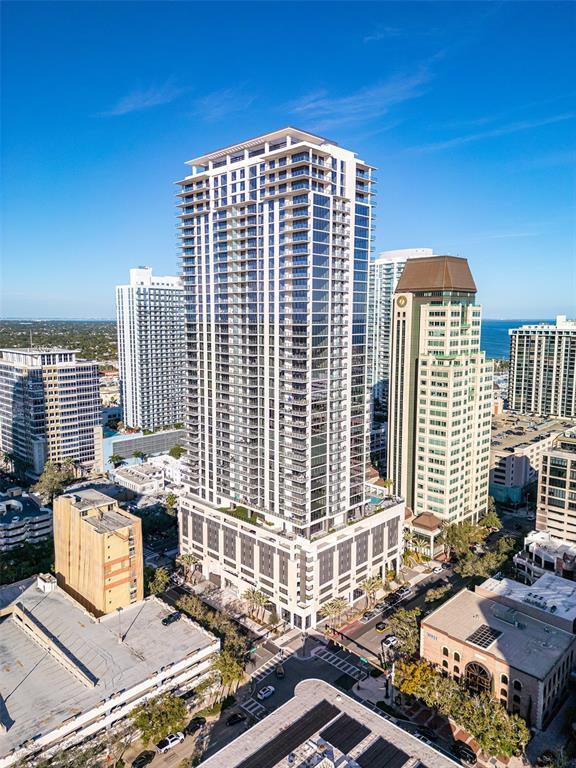 Building Photo - 275 1st Ave S