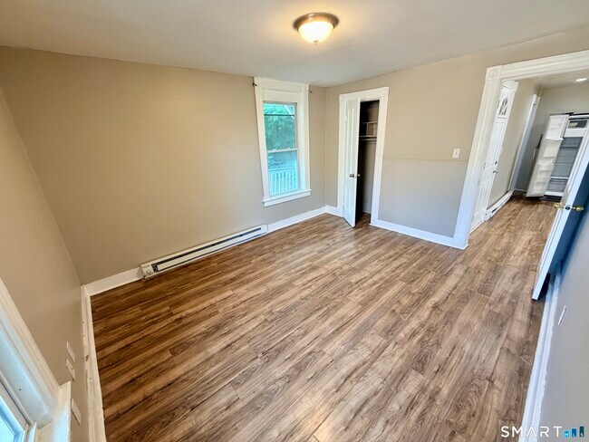 Building Photo - 21 Sylvan Ave
