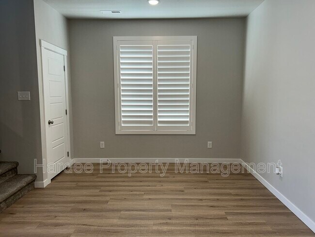 Building Photo - 4987 W Avilla Dr