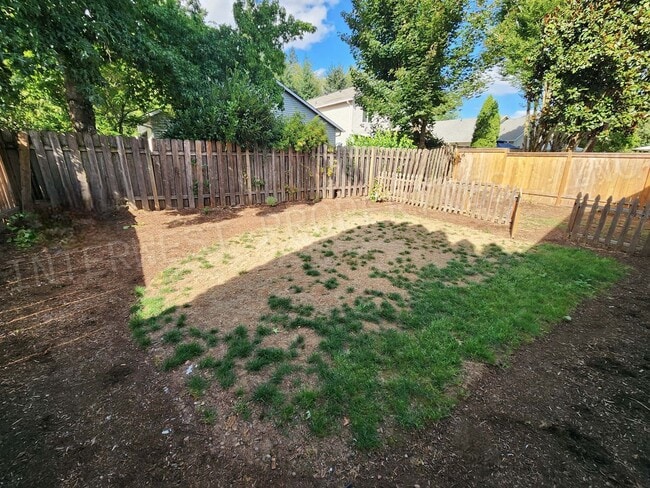 Building Photo - Super Cute 3+ Bd 2ba Ranch Style Home With...