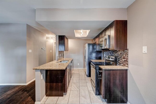 Building Photo - 5404 Atascosa Dr