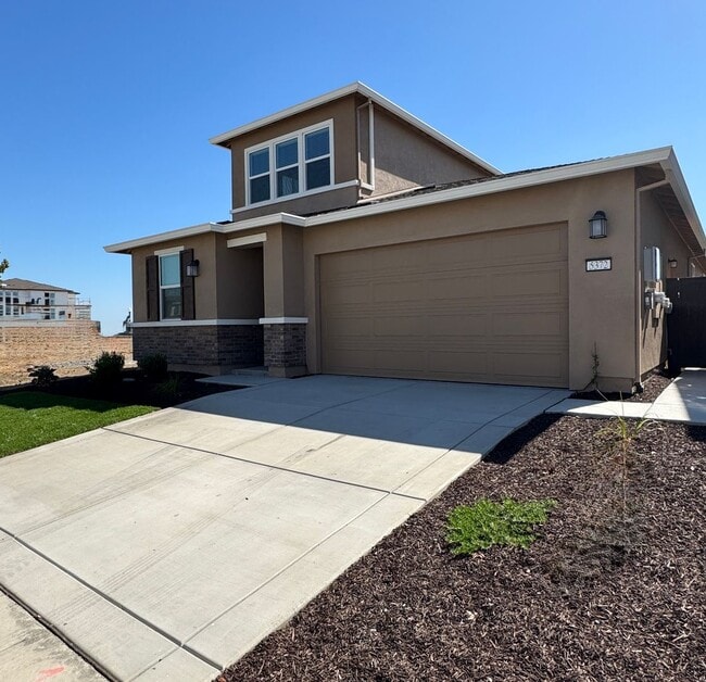 Building Photo - 5372 Island Yacht Wy