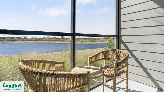 Building Photo - 6850 Foxtail Palm Wy