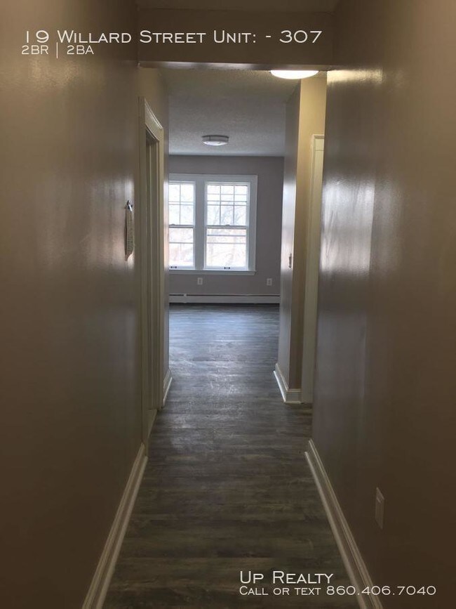 Building Photo - 19 Willard St