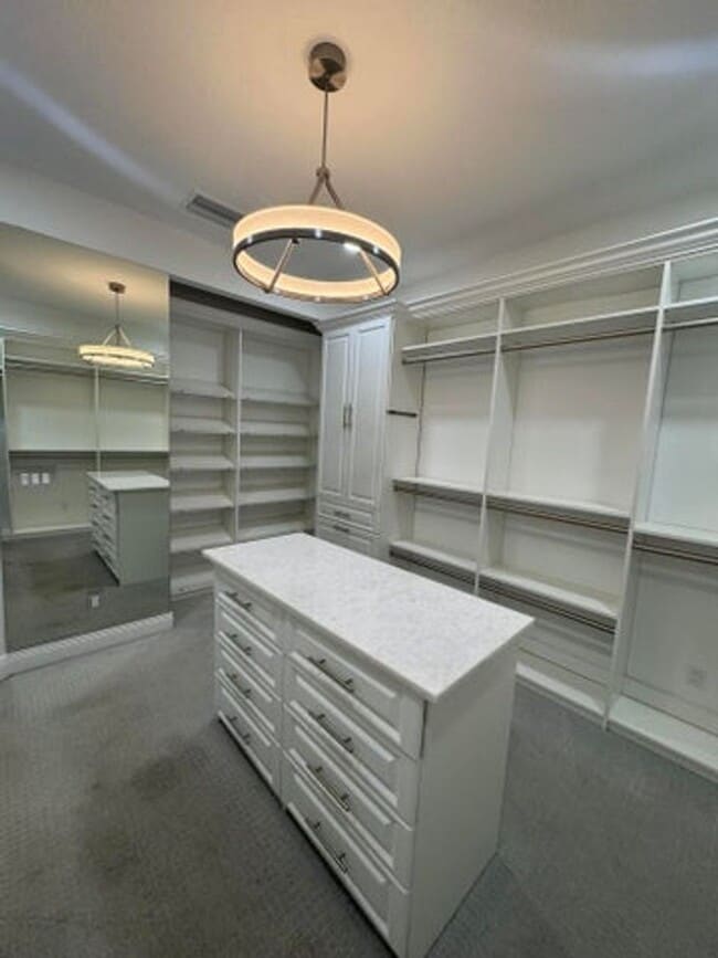 Building Photo - 615 Windward Cir N