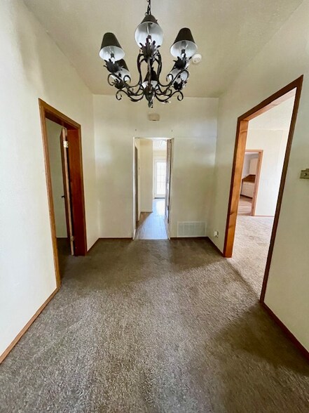 Building Photo - 1914 Ross Ave