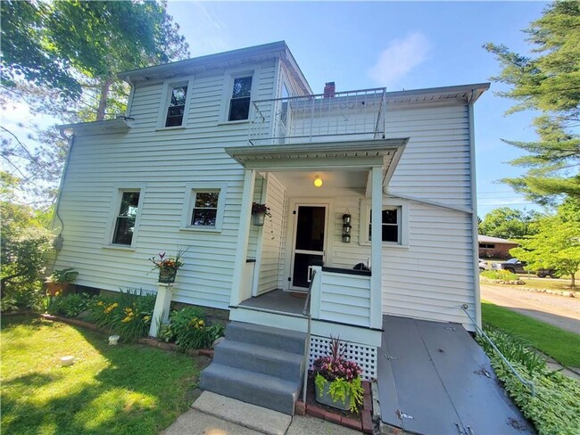 Building Photo - Charming Cochranton Home with Extensive Up...