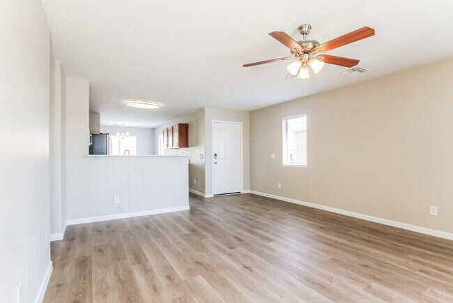 Building Photo - 25675 W Satellite Ln