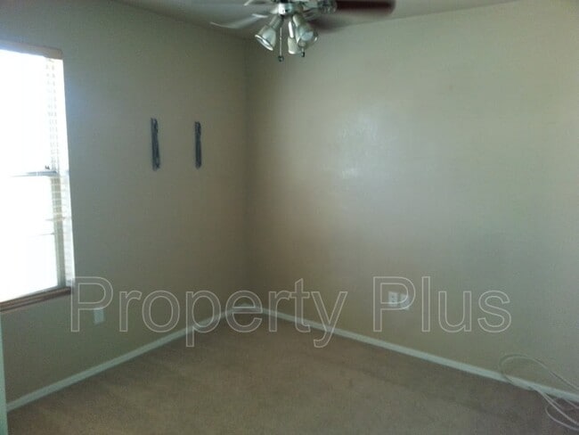 Building Photo - 21817 N 40th Pl