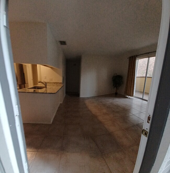 Building Photo - 1400 Gandy Blvd N