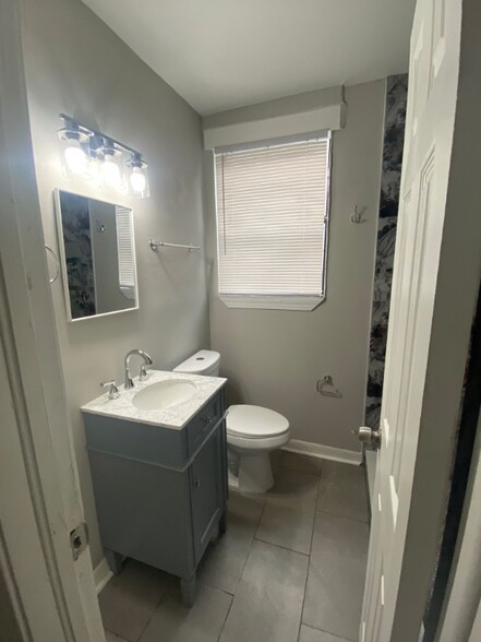 Building Photo - 2979 Downing St