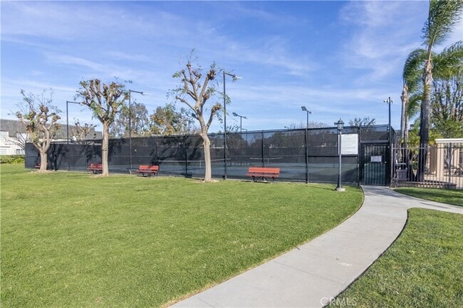 Building Photo - 6520 Tampa Ave