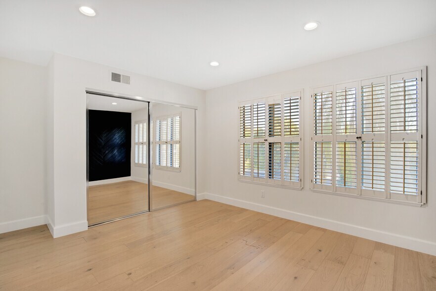 Building Photo - 23450 Park Hermosa