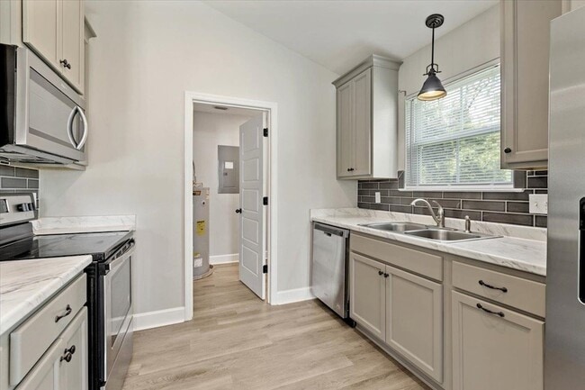 Building Photo - 232 Tafflinger Rd