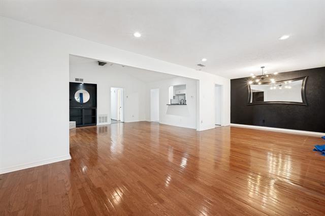 Building Photo - 3636 Hopetown Dr