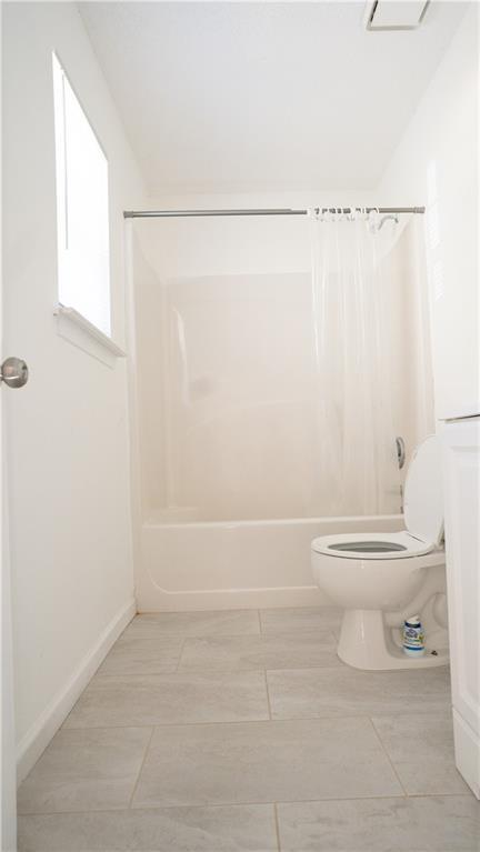 Building Photo - 605 Chase Ln