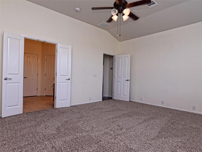 Building Photo - 133 Rain Lily Cir