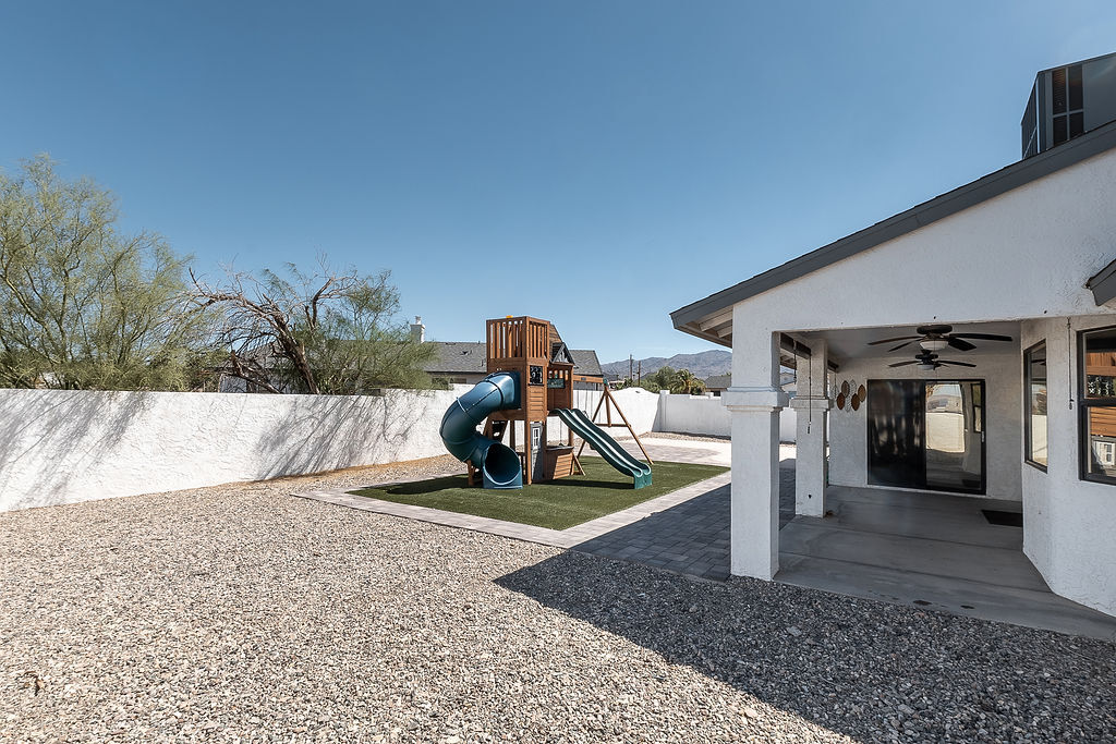 Building Photo - 3385 Poppy Trail Dr