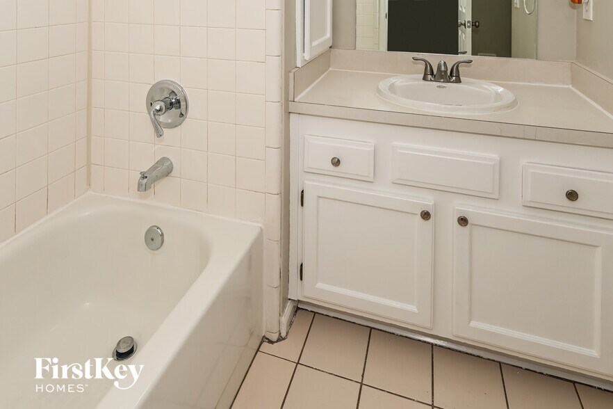 Building Photo - 12569 Reginald Dr