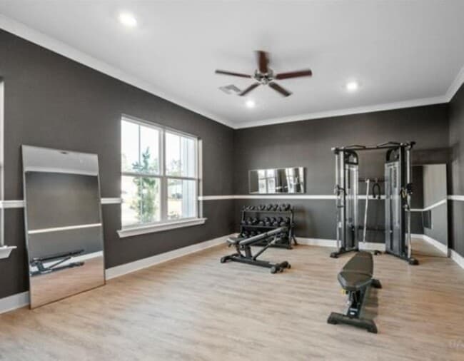 Building Photo - 3840 Casita Cir