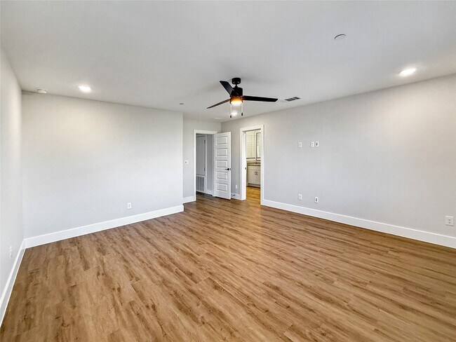 Building Photo - 5613 Mobeetie Lp