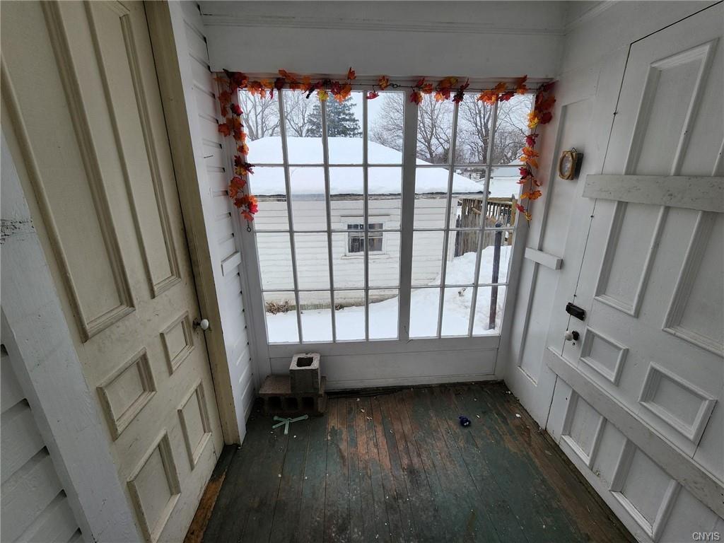 Building Photo - 218 S Pleasant St