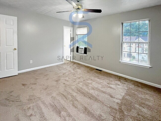 Building Photo - Move in before October 15th and get $100 O...