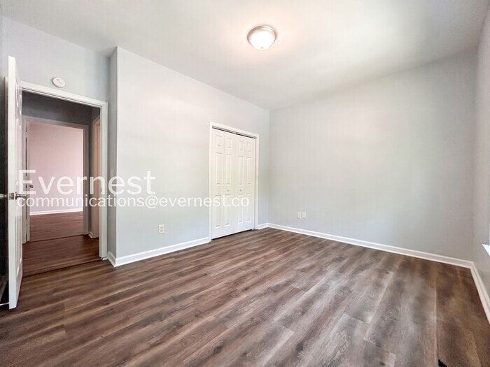 Building Photo - 1080 Gun Club Rd NW