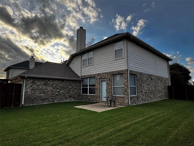 Building Photo - 4600 Palm Valley Dr