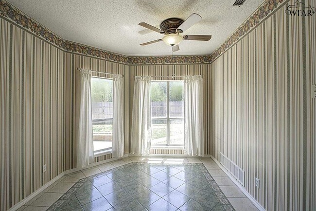 Building Photo - 4850 Tortuga Trail