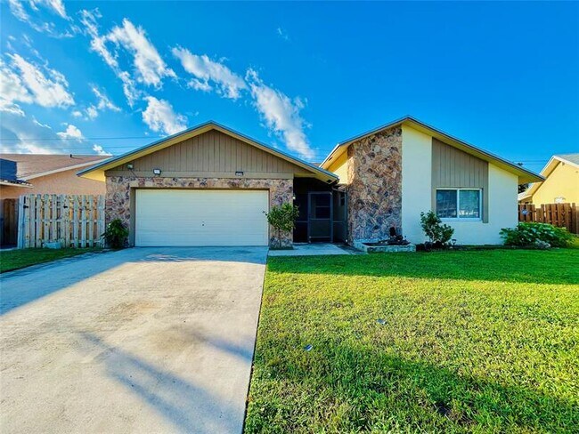 Primary Photo - 8948 SW 18th Rd