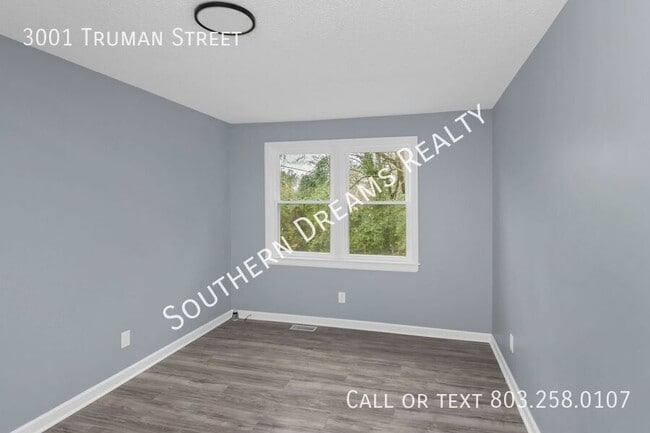 Building Photo - 3001 Truman St