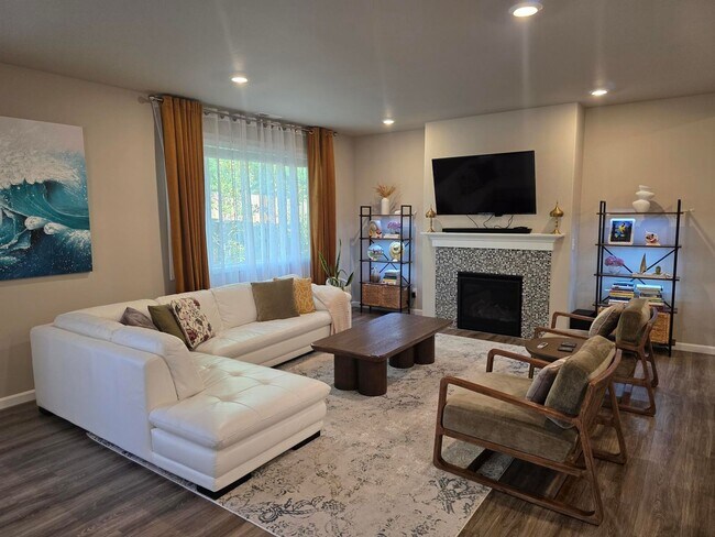 Building Photo - Gig Harbor McCormick Creek Phase 2 - 4 bedroom 3 bathroom 2831 sq ft well maintained home! Avail ...