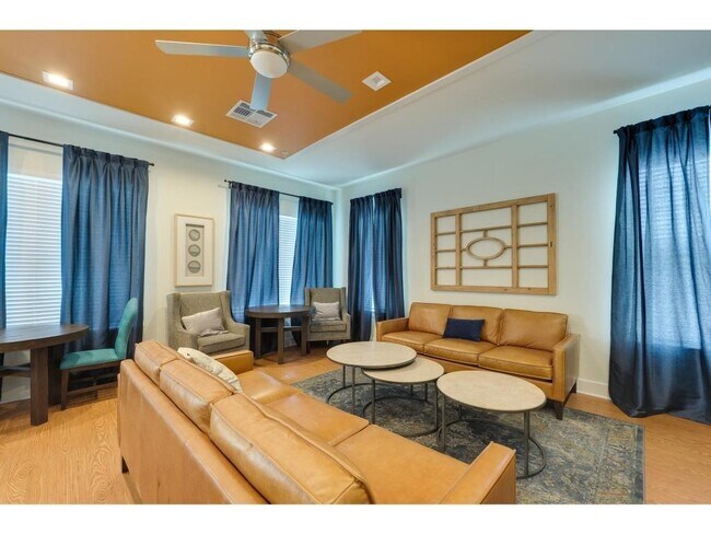 Building Photo - 2400 Louis Henna Blvd