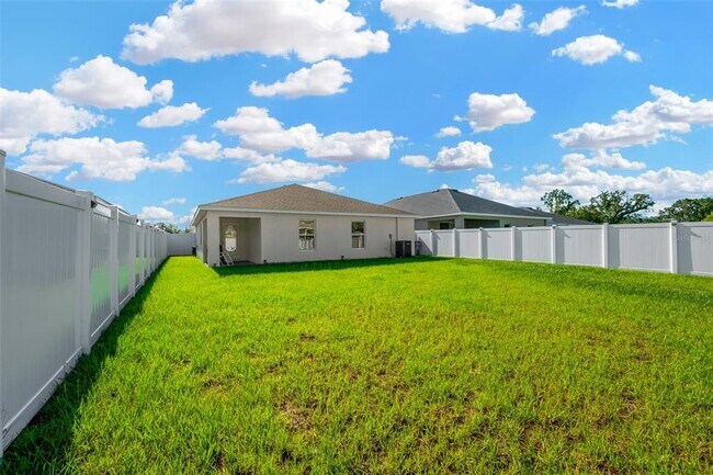 Building Photo - 1072 Aruba Ave