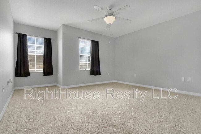 Building Photo - 260 Carina Cir