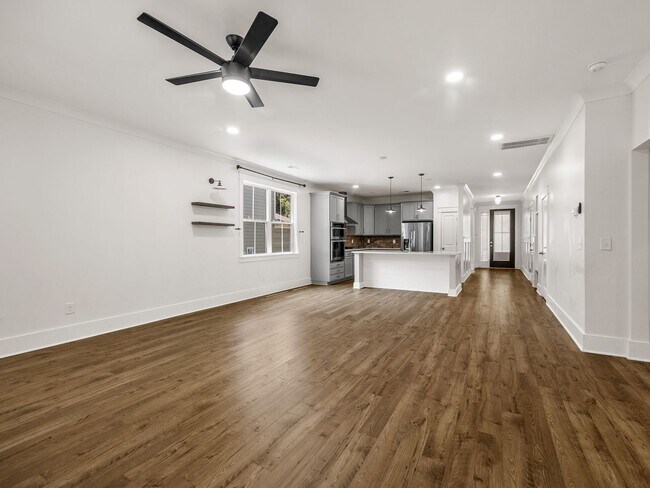 Building Photo - Beautiful 4 bedroom 3.5 Bath home Duncan, SC