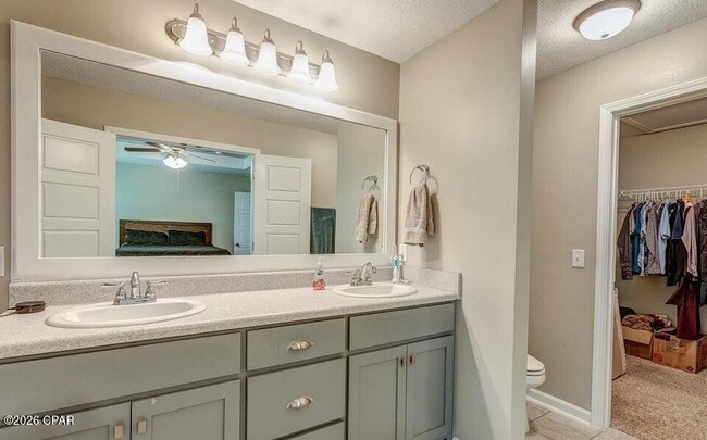 Building Photo - 7228 Quail Hollow Dr