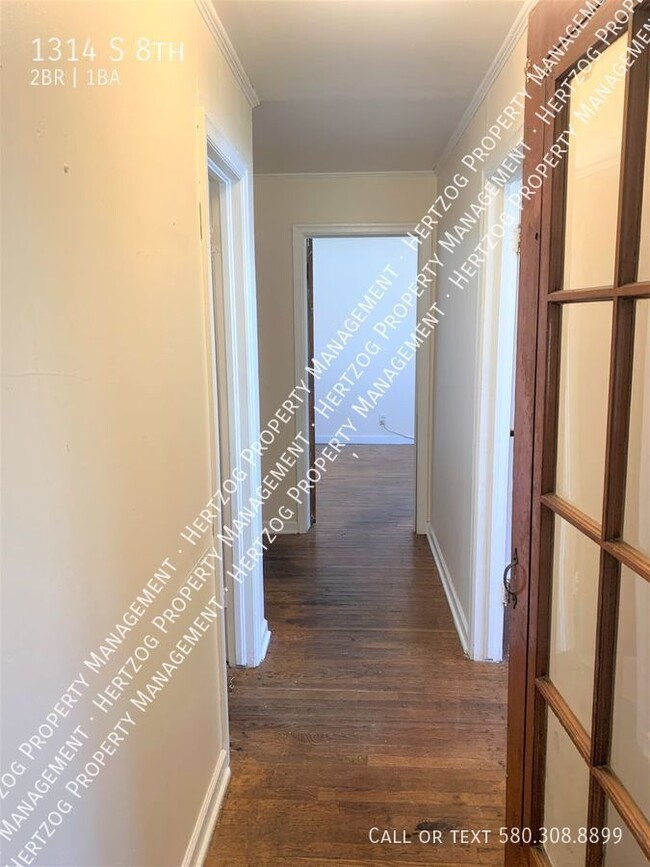 Building Photo - 1314 S 8th-