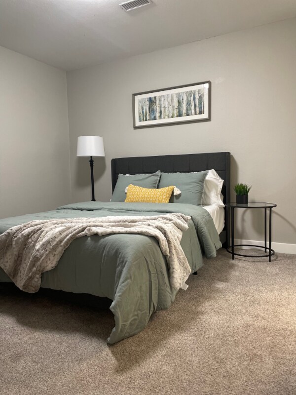 Building Photo - 1086 Mace Rd